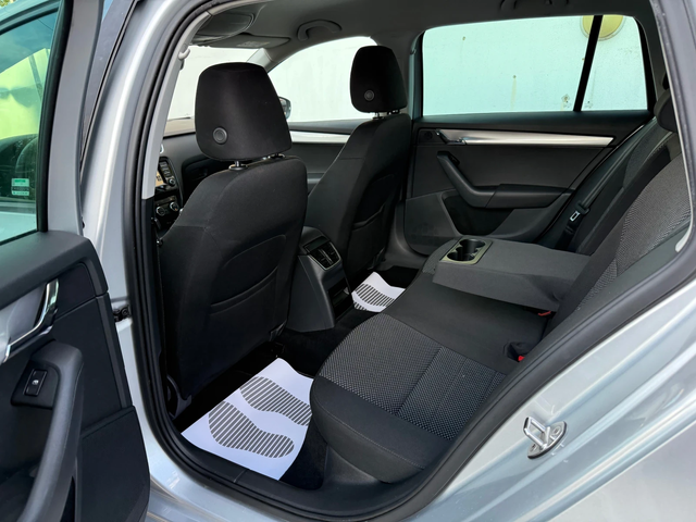Skoda Octavia 1.4TSI G-TEC NAVI - автомобили, коли, обяви за нови и употребявани 14
