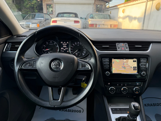 Skoda Octavia 1.4TSI G-TEC NAVI - автомобили, коли, обяви за нови и употребявани 8