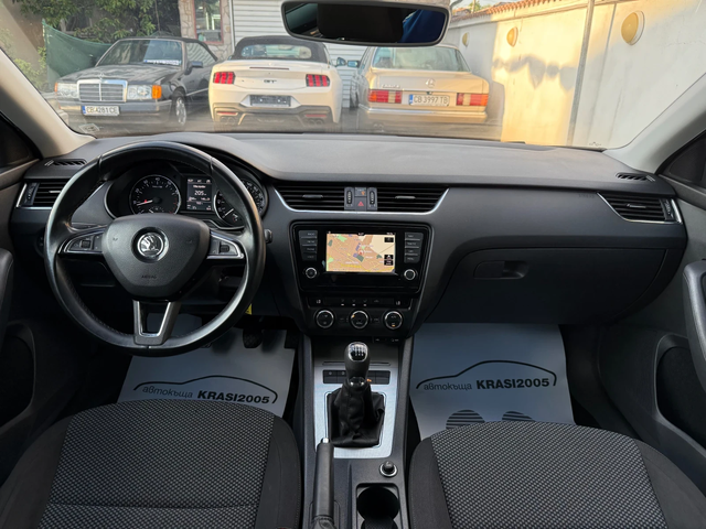 Skoda Octavia 1.4TSI G-TEC NAVI - автомобили, коли, обяви за нови и употребявани 9