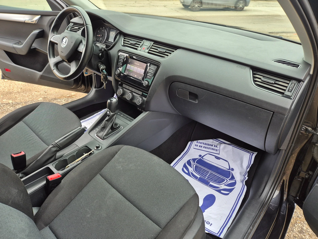 Skoda Octavia DSG.AVTOMAT - автомобили, коли, обяви за нови и употребявани 10