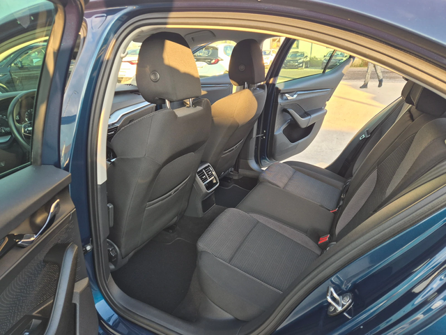 Skoda Octavia С-Гаранция-2.0-A/T-150кс - автомобили, коли, обяви за нови и употребявани 11