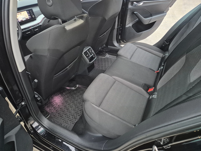 Skoda Octavia С-Гаранция-2.0-A/T-150кс - автомобили, коли, обяви за нови и употребявани 11