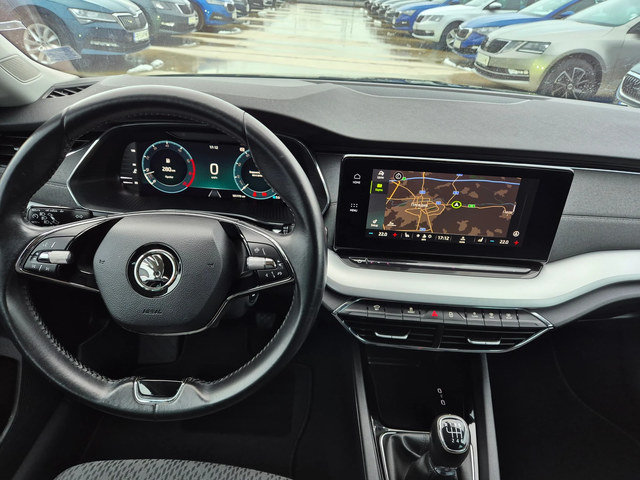 Skoda Octavia STYLE = С Гаранция 1.5 TSI MT - автомобили, коли, обяви за нови и употребявани 13