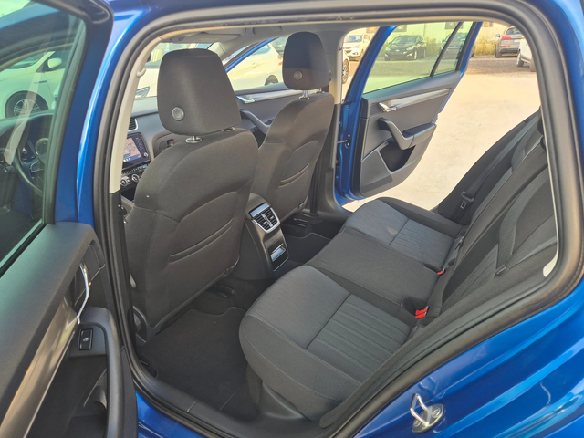 Skoda Octavia 2.0-А/Т-150кс - автомобили, коли, обяви за нови и употребявани 11