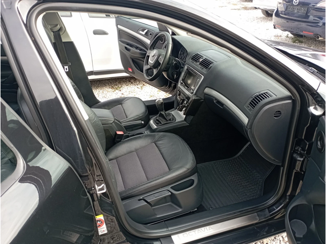 Skoda Octavia Кожа, навигация - автомобили, коли, обяви за нови и употребявани 6