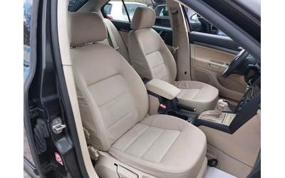 Skoda Octavia 1.9TDI* AUTOMATIC-DSG - автомобили, коли, обяви за нови и употребявани 11