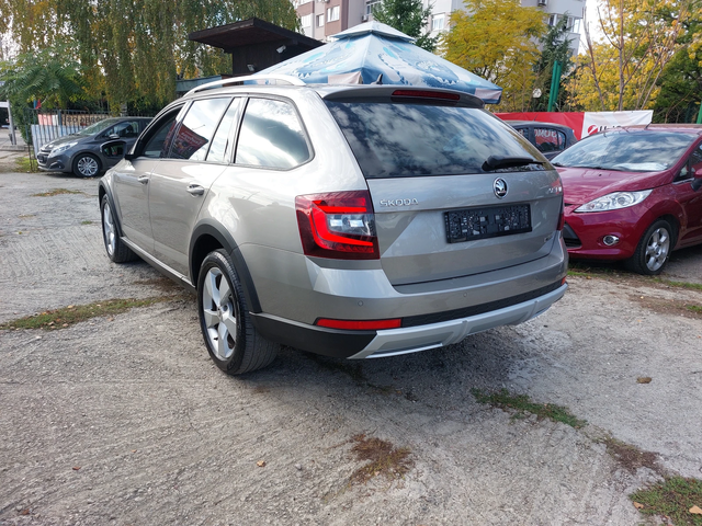 Skoda Octavia 2.0TDI* SCOUT* AUTOMATIC-DSG* - автомобили, коли, обяви за нови и употребявани 4