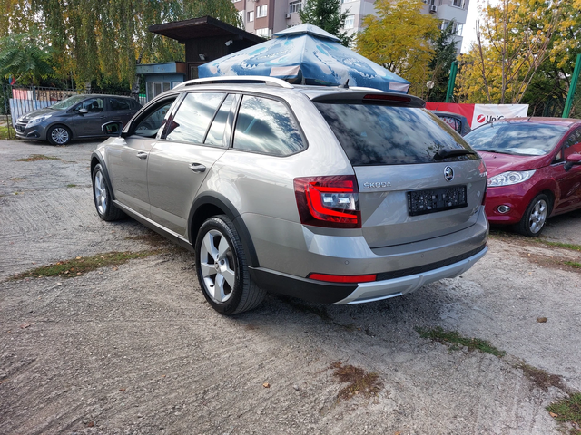 Skoda Octavia 2.0TDI* SCOUT* AUTOMATIC-DSG* - автомобили, коли, обяви за нови и употребявани 5