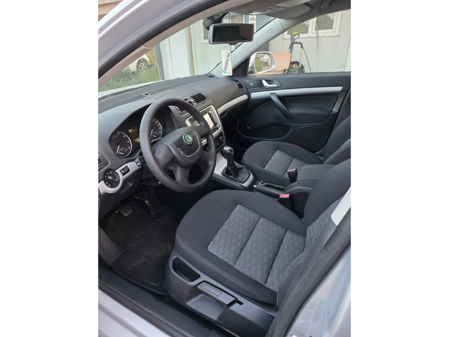 Skoda Octavia - автомобили, коли, обяви за нови и употребявани 9
