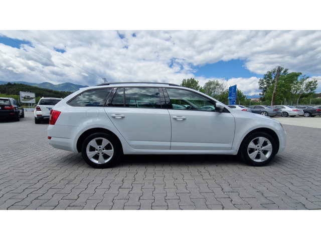 Skoda Octavia 4x4 ЛИЗИНГ - автомобили, коли, обяви за нови и употребявани 5