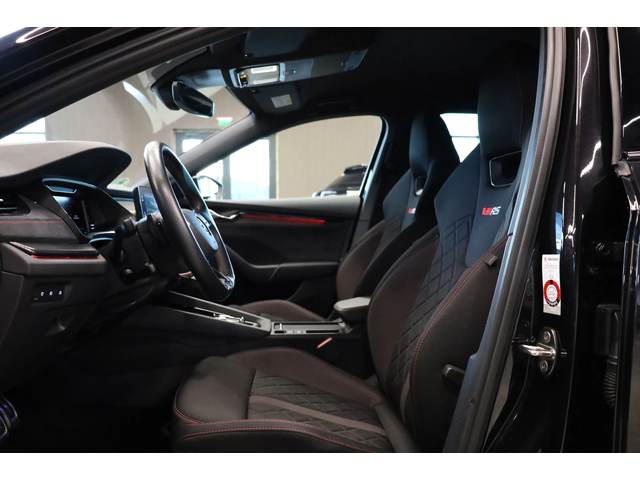 Skoda Octavia VRS* 4X4* OLED LIGHTS* CANTON* CARBON* - автомобили, коли, обяви за нови и употребявани 10