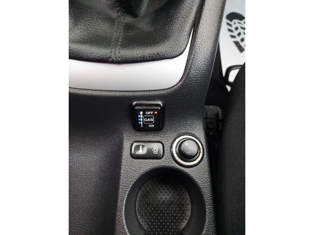 Skoda Octavia 1.6 MPI Газ - автомобили, коли, обяви за нови и употребявани 13