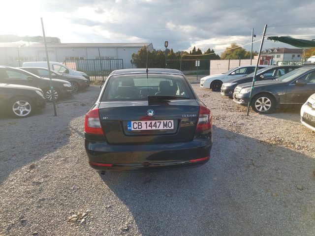 Skoda Octavia 1.6 MPI Газ - автомобили, коли, обяви за нови и употребявани 5