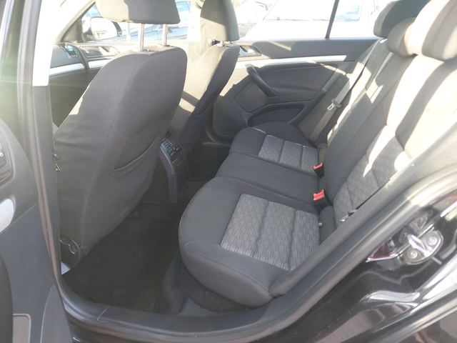 Skoda Octavia 1.6 MPI Газ - автомобили, коли, обяви за нови и употребявани 7