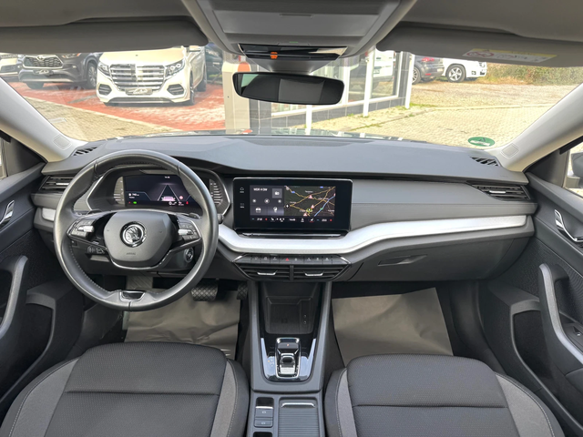 Skoda Octavia MATRIX#DIGITAL#DISTRONIC#ПОДГРЕВ#KEYLESS - автомобили, коли, обяви за нови и употребявани 13