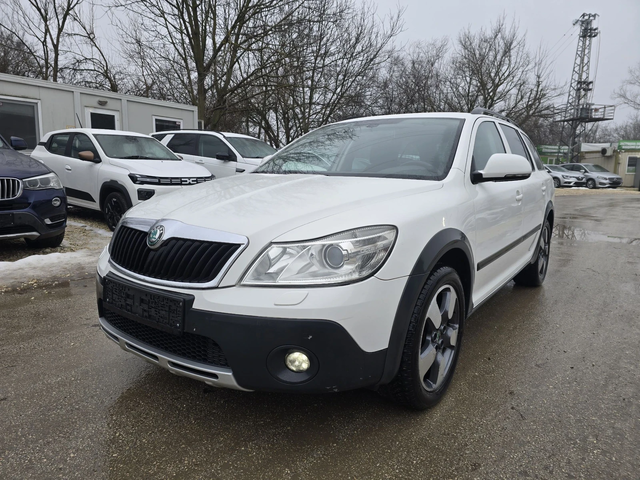 Skoda Octavia Scout 2.0TDI 140к.с 4x4 DSG - автомобили, коли, обяви за нови и употребявани 0