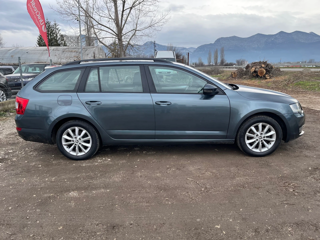 Skoda Octavia 1.4I-FEIS-NAVI-ITALIA - автомобили, коли, обяви за нови и употребявани 3