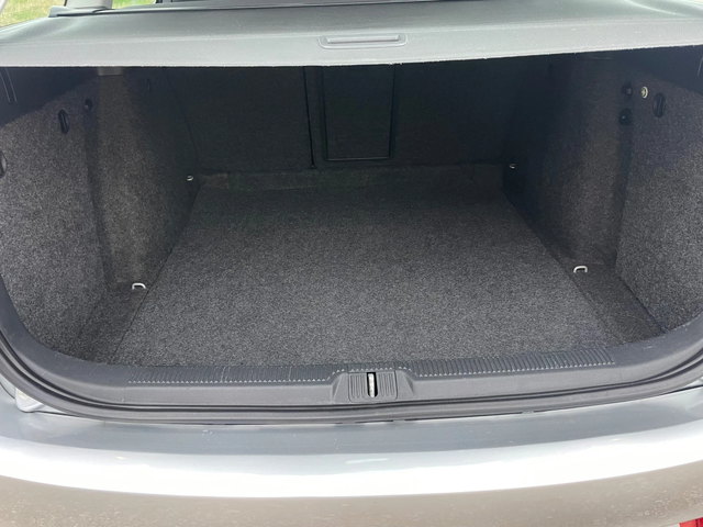 Skoda Octavia 1.6TDI-105-NAVI-ITALIA - автомобили, коли, обяви за нови и употребявани 11