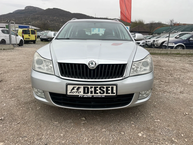 Skoda Octavia 1.6TDI-105-NAVI-ITALIA - автомобили, коли, обяви за нови и употребявани 1