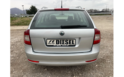 Skoda Octavia 1.6TDI-105-NAVI-ITALIA - автомобили, коли, обяви за нови и употребявани 9