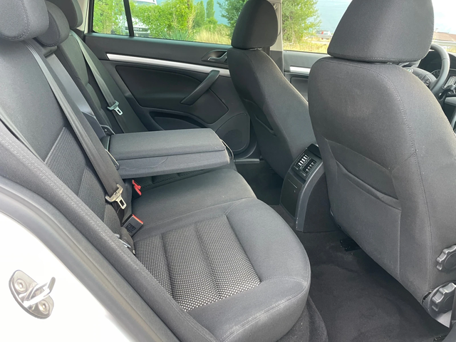 Skoda Octavia 2.0TDI-SCOUT-4x4-NAVI-ITALIA - автомобили, коли, обяви за нови и употребявани 6