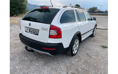 Skoda Octavia 2.0TDI-SCOUT-4x4-NAVI-ITALIA - автомобили, коли, обяви за нови и употребявани 8
