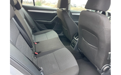 Skoda Octavia 1.6TDI-AVTOMAT - автомобили, коли, обяви за нови и употребявани 6