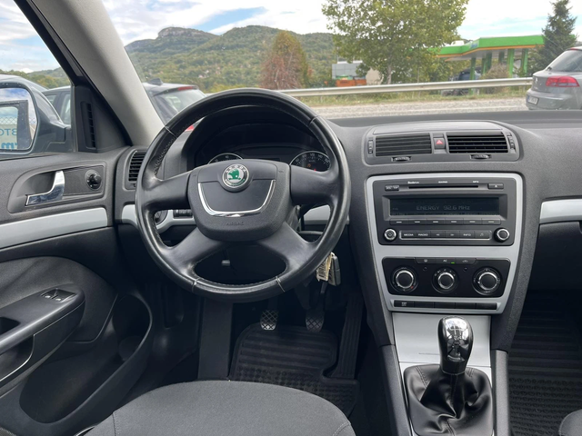 Skoda Octavia 1.8TURBO 160кс 6 СКОРОСТИ EURO 5A ВНОС ИТАЛИЯ - автомобили, коли, обяви за нови и употребявани 10