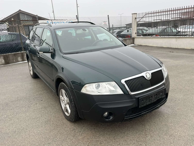 Skoda Octavia SCOUT 2.0TDI 140кс 4Х4 6 СКОРОСТИ КЛИМАТРОНИК - автомобили, коли, обяви за нови и употребявани 2