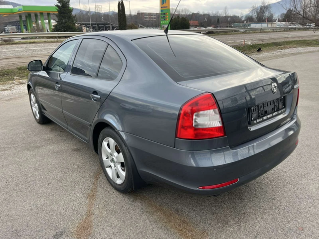 Skoda Octavia 1.2TURBO 105кс. 159 000км EURO 5A КЛИМАТРОНИК - автомобили, коли, обяви за нови и употребявани 4