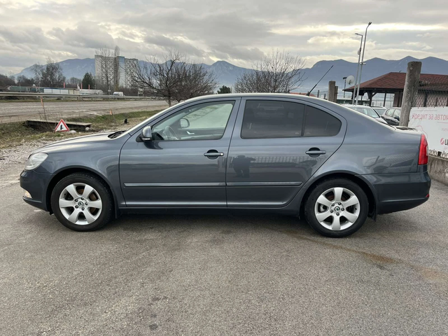 Skoda Octavia 1.2TURBO 105кс. 159 000км EURO 5A КЛИМАТРОНИК - автомобили, коли, обяви за нови и употребявани 5