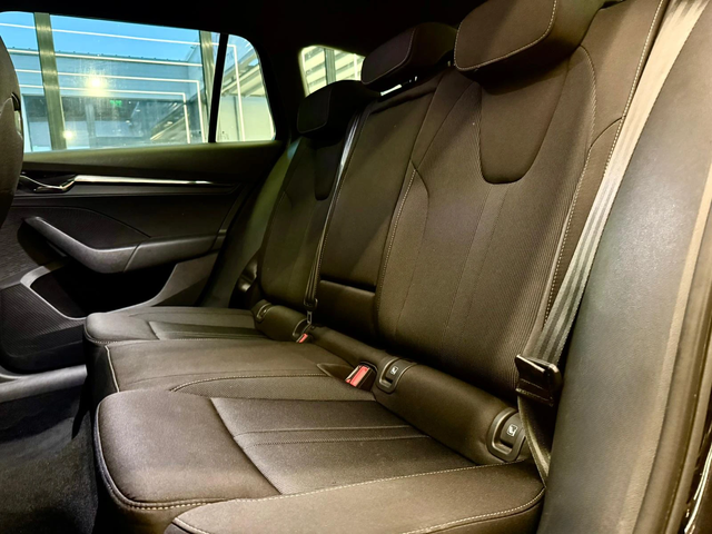 Skoda Octavia RS Sportline* DSG* TDI* Подгрев* Лизинг - автомобили, коли, обяви за нови и употребявани 8