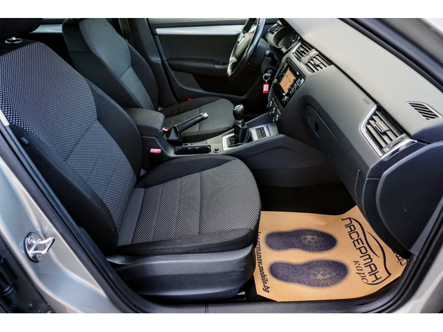 Skoda Octavia 1.4TSI CNG - автомобили, коли, обяви за нови и употребявани 11