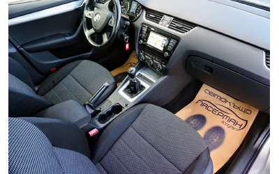 Skoda Octavia 1.4TSI CNG - автомобили, коли, обяви за нови и употребявани 9