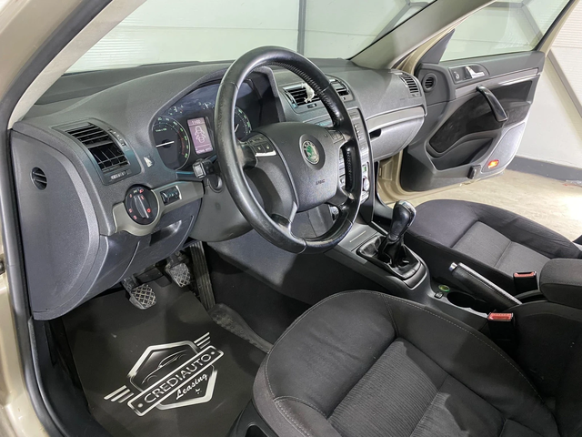 Skoda Octavia - автомобили, коли, обяви за нови и употребявани 6