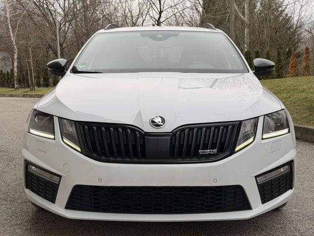 Skoda Octavia VRS / 4X4 / ПОДГРЕВ / КАМЕРА - автомобили, коли, обяви за нови и употребявани 1