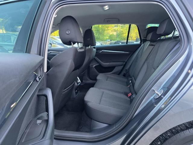 Skoda Octavia 2.0 TDI 150 К.С. / АВТОМАТ / МАТРИКС / ДИГИТАЛ - автомобили, коли, обяви за нови и употребявани 8