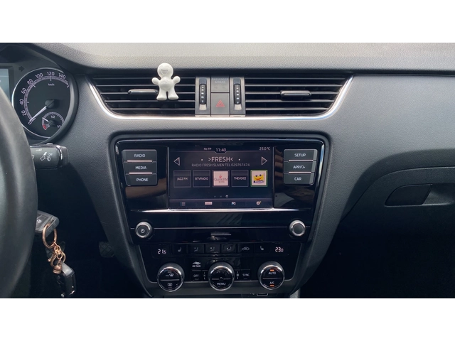 Skoda Octavia 1.5 TSi ACT - автомобили, коли, обяви за нови и употребявани 10