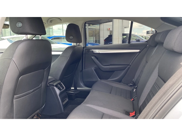 Skoda Octavia 1.5 TSi ACT - автомобили, коли, обяви за нови и употребявани 11