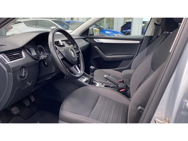Skoda Octavia 1.5 TSi ACT - автомобили, коли, обяви за нови и употребявани 9