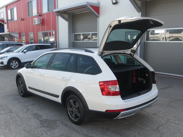 Skoda Octavia SCOUT 4x4 - автомобили, коли, обяви за нови и употребявани 14
