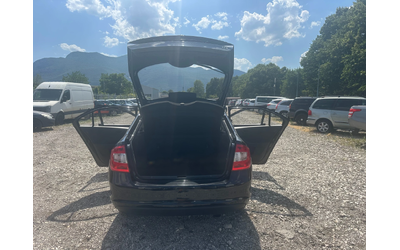 Skoda Rapid 1.6TDI 105kc EVRO5 - автомобили, коли, обяви за нови и употребявани 15