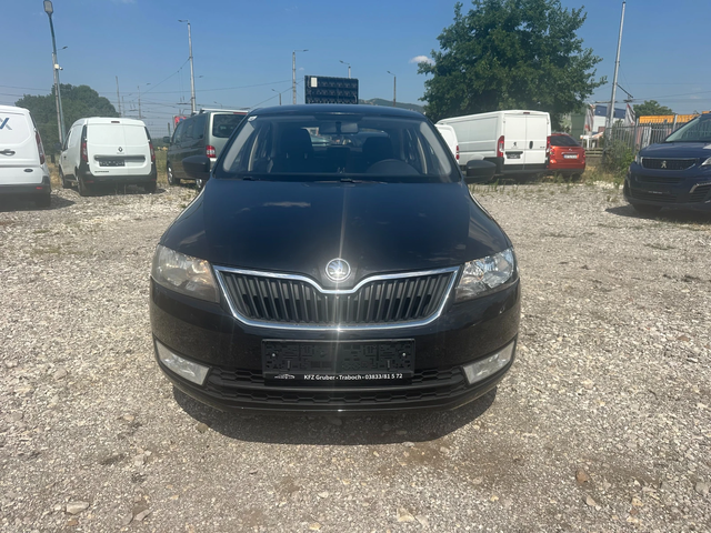 Skoda Rapid 1.6TDI 105kc EVRO5 - автомобили, коли, обяви за нови и употребявани 7