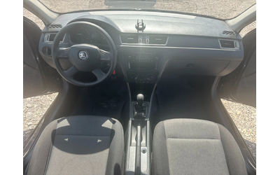 Skoda Rapid 1.6TDI 105kc EVRO5 - автомобили, коли, обяви за нови и употребявани 9