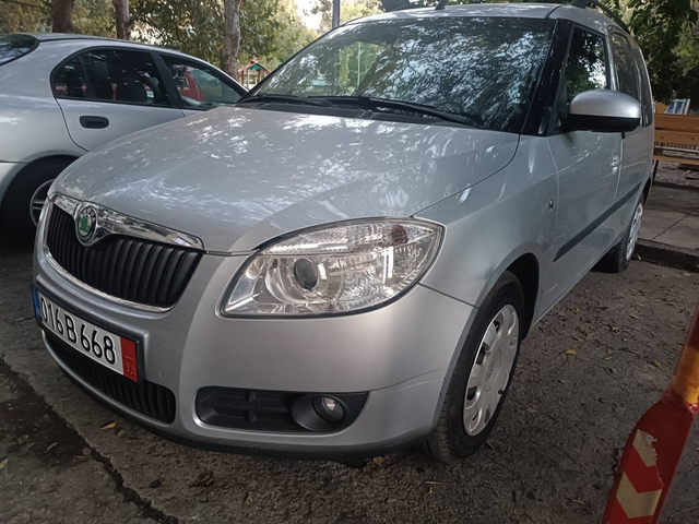 Skoda Roomster 1400 - автомобили, коли, обяви за нови и употребявани 1