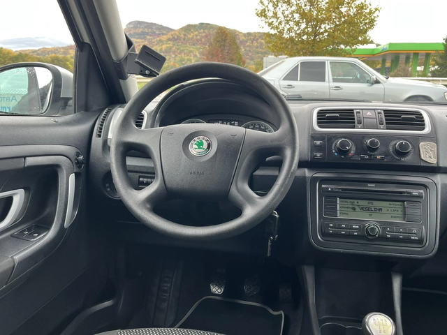 Skoda Roomster SСOUT 1.4I 86кс EURO 4 КЛИМАТРОНИК - автомобили, коли, обяви за нови и употребявани 11