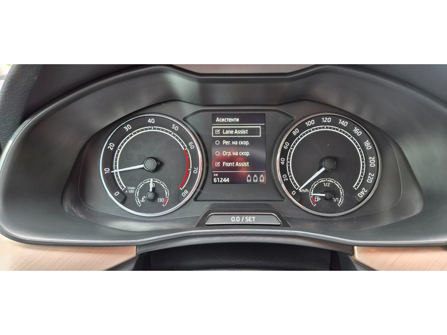 Skoda Scala ГАРАНЦИЯ 03.27г. БЕНЗИН АВТОМАТИК 61000км. - автомобили, коли, обяви за нови и употребявани 11