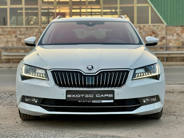 Skoda Superb 2.0TDI ! 4x4 ! SWISS ! - автомобили, коли, обяви за нови и употребявани 1