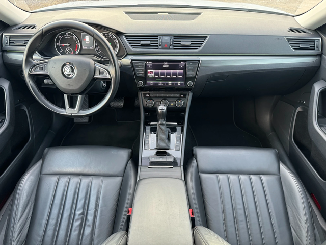 Skoda Superb 2.0TDI ! 4x4 ! SWISS ! - автомобили, коли, обяви за нови и употребявани 8