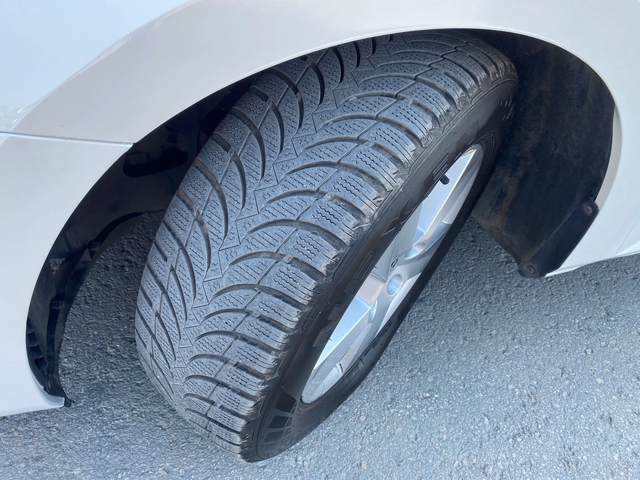 Skoda Superb KATO HOBA - автомобили, коли, обяви за нови и употребявани 15